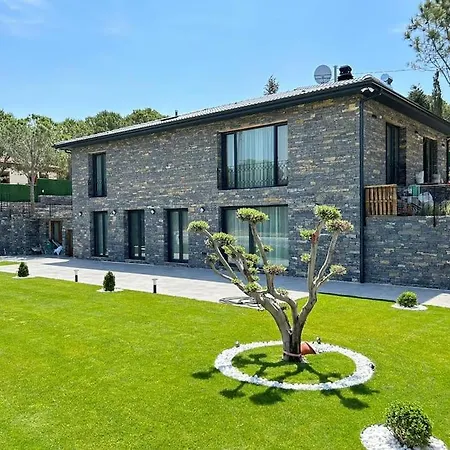 Akbay Mini. Denize 500 Mt Bozcaada